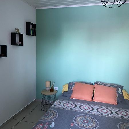 Escapade Dans L'Est Chambre Confort Avec Piscine Bras-Panon Bagian luar foto
