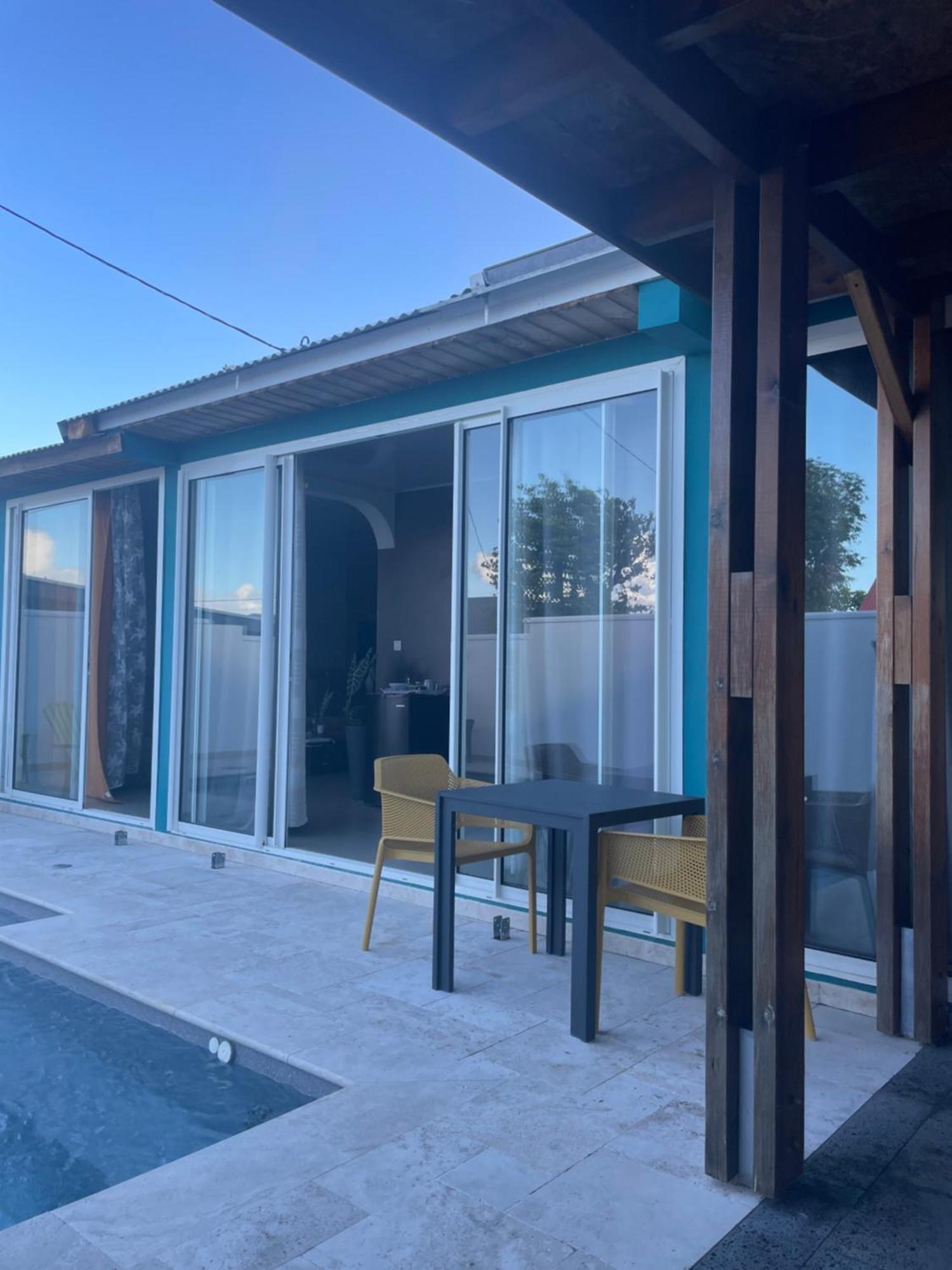 Escapade Dans L'Est Chambre Confort Avec Piscine Bras-Panon Bagian luar foto